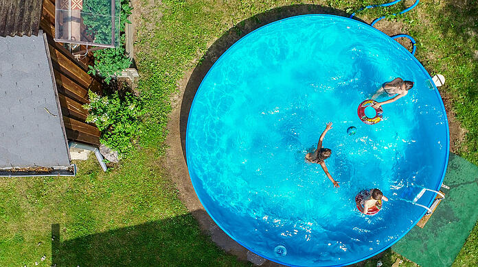 Badespaß zuhause: Wie viele private Pools es in München gibt, weiß die Stadt nicht. (Symbolbild)