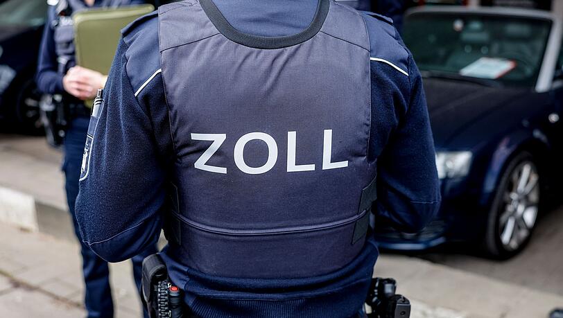 Die Finanzkontrolle Schwarzarbeit des Zolls ist zuständig für Überprüfungen. (Archivbild) Die Finanzkontrolle Schwarzarbeit des Zolls ist zuständig für Überprüfungen. (Archivbild)