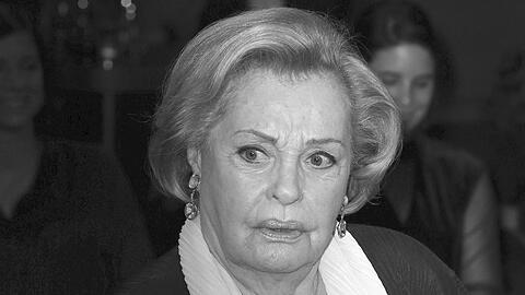 Nadja Tiller ist am 21. Februar in Hamburg im Alter von 93 Jahren verstorben. Die österreichische Schauspielerin wurde 93 Jahre alt. Die Todesursache ist nicht bekannt.