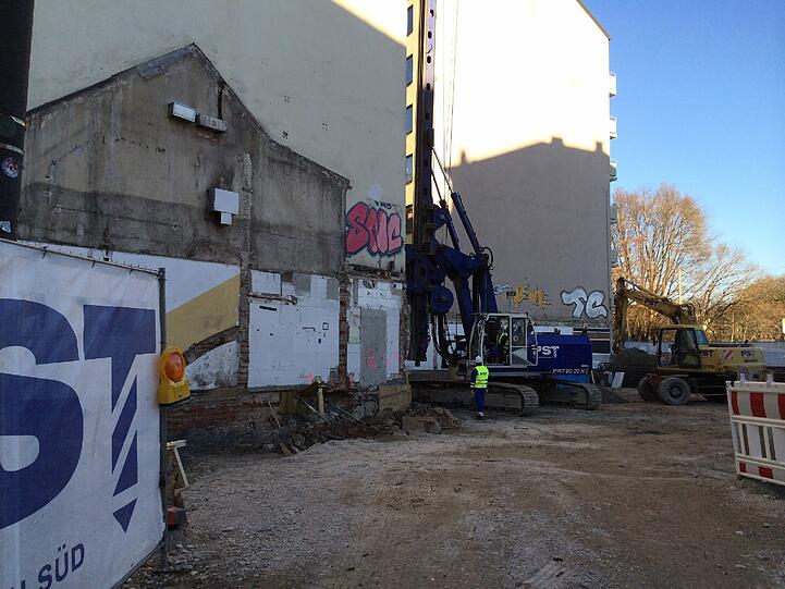 Tagsüber ist die Baustelle aktuell einsehbar.