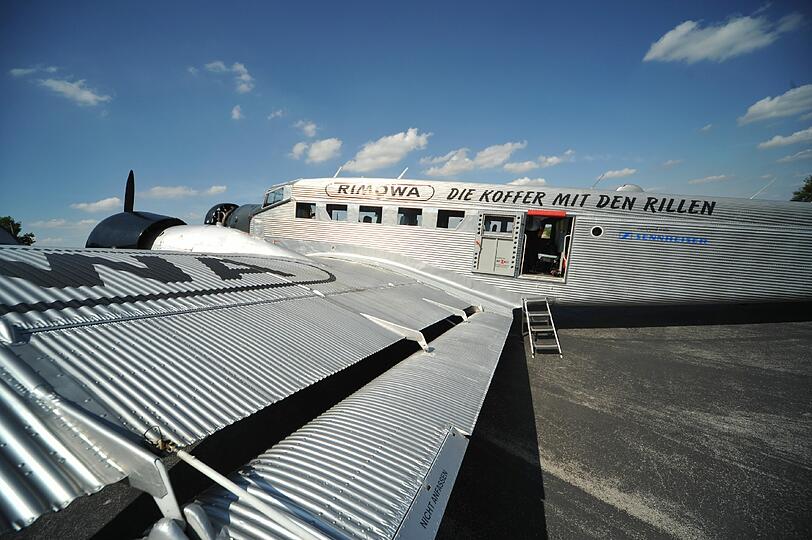 Tolle Bilder AZRundflug mit der Tante Ju Abendzeitung München Tolle Bilder AZRundflug mit der Tante Ju Abendzeitung München