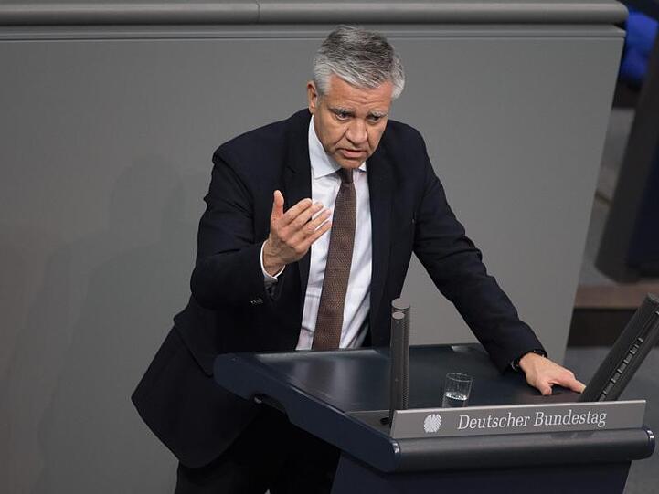 Der CDU-Abgeordnete Frank Steffel hatte Kanzlerin Merkel in einem Brief um finanzielle Unterstützung für den Spitzensport gebeten.