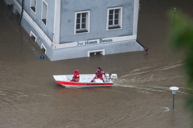 Der Pegelstand der Donau in Passau steigt und steigt. Die Bilder der Überflutung aus der Altstadt.