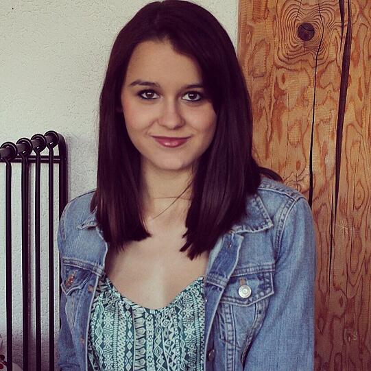 Mehr Bilder von Lena, 18