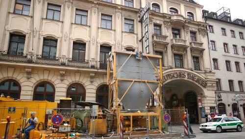 Das Deutsche Theater in der Schwanthalerstraße in München wird komplett saniert. Das Deutsche Theater in der Schwanthalerstraße in München wird komplett saniert.