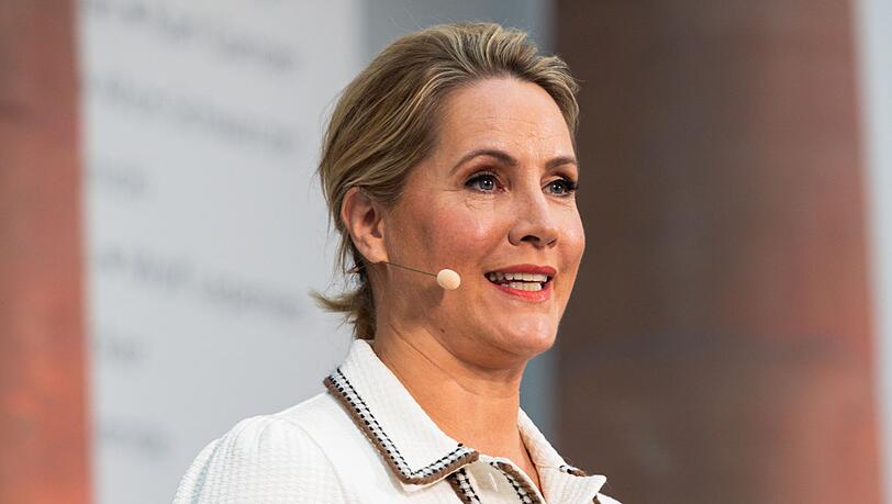 Judith Rakers gibt ihre Farm in Hamburg auf.