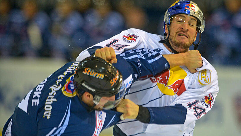 Für seine Härte bekannt: EHC-Star Steve Pinizzotto (rechts), hier beim Faustkampf mit Straubings Colton Jobke. Für seine Härte bekannt: EHC-Star Steve Pinizzotto (rechts), hier beim Faustkampf mit Straubings Colton Jobke.