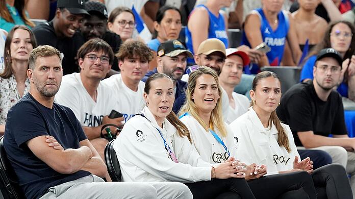 Nowitzki und die 3x3-Olympiasiegerinnen sehen Deutschlands klare Niederlage.