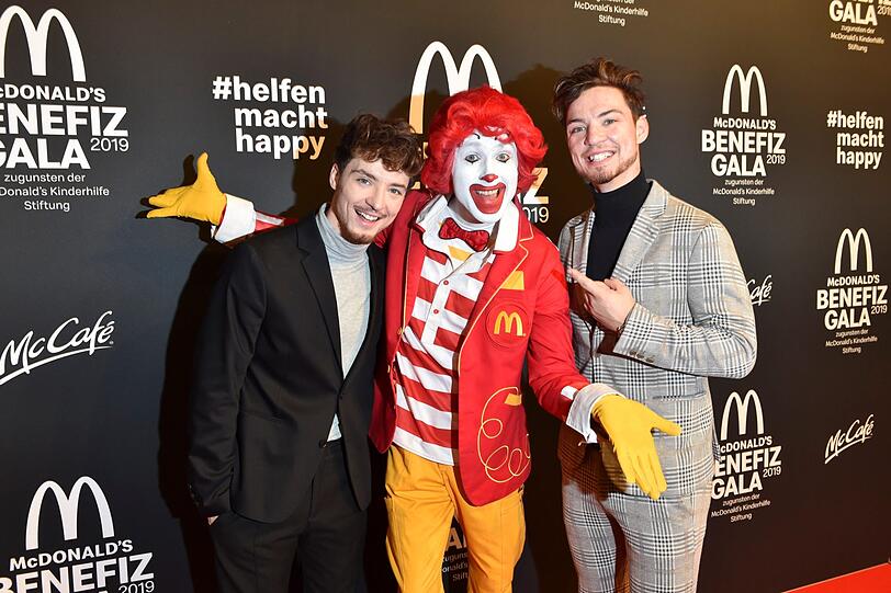 Roman und Heiko Lochmann mit Ronald McDonald