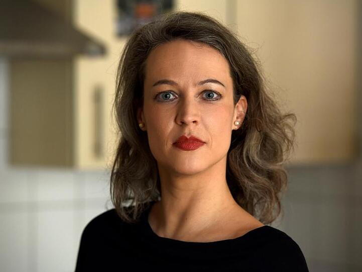Verena Brunschweiger hat mit ihrer Haltung zu einem bewussten Leben ohne Kinder - etwa aus ökologischen Gründen - eine heftige Debatte entfacht.