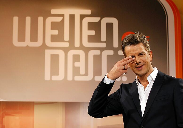 Mehr Wetten, ein jüngeres Outfit und das Internet im Blick: Für seine Premiere als &bdquo;Wetten, dass..?&ldquo;-Moderator hat sich Markus Lanz viel vorgenommen.
