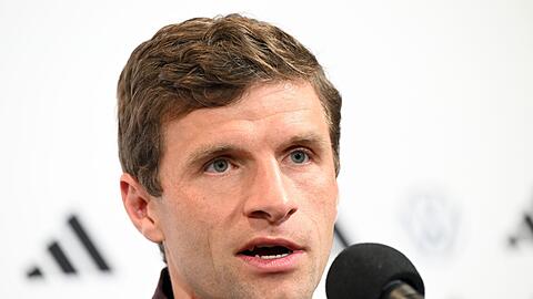 Thomas Müller hat vor seinem 125. Länderspiel eine klare Erwartung an die nachrückende Generation gerichtet.