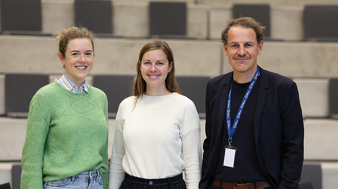 Nienke Buters (v.l.), Julia Kinigadner und Oliver May-Beckmann.