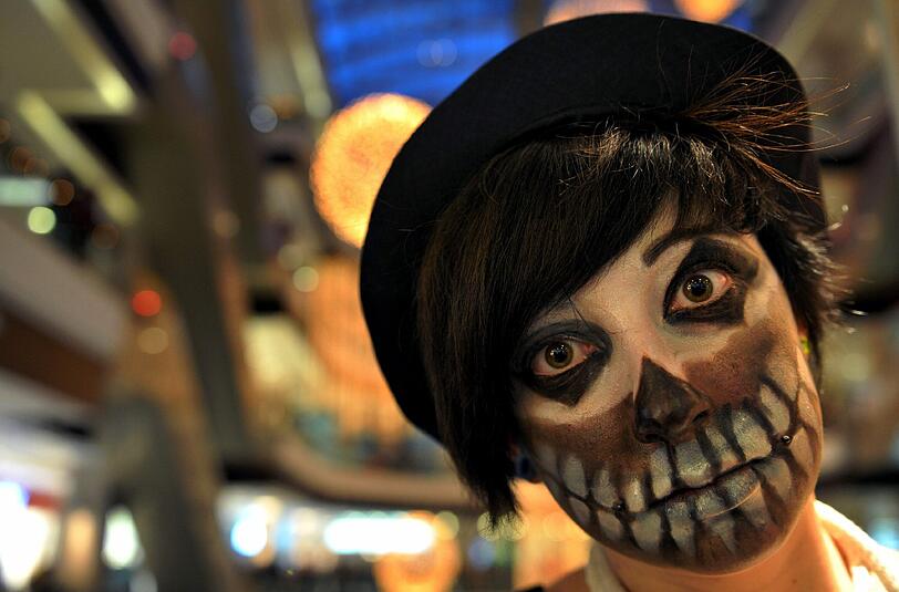 Weltweit feierten die Menschen Halloween. Wir zeigen die Gruseligsten Bilder!