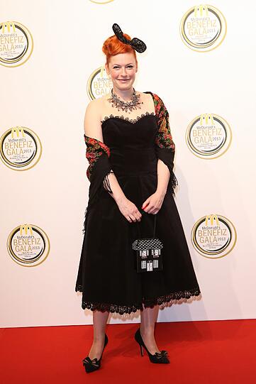 Enie van de Meiklokjes bei der Benefiz Gala zugunsten der "McDonald`s Kinderhilfe Stiftung" am 08.11.2013 im Postpalast in München.