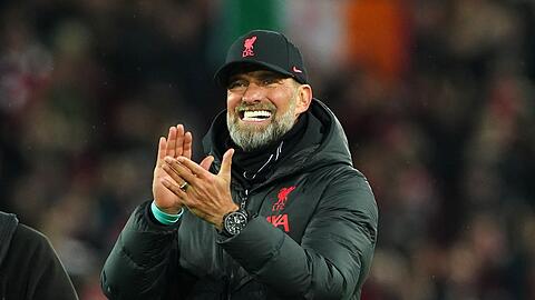 Liverpools Trainer Jürgen Klopp feiert den Kantersieg gegen Manchester United.