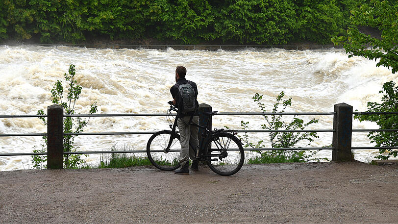 Reißerisch: Die Isar am Mittwochvormittag.