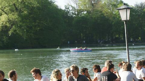 9. Platz: 2500 Plätze bietet das Seehaus im Englischen Garten. Die begehrtesten liegen natürlich direkt am Kleinhesseloher See.