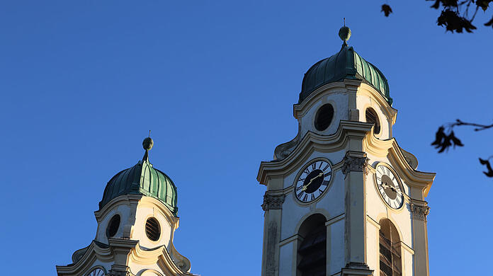 45 Meter hoch sind die Türmevon St. Michael.
