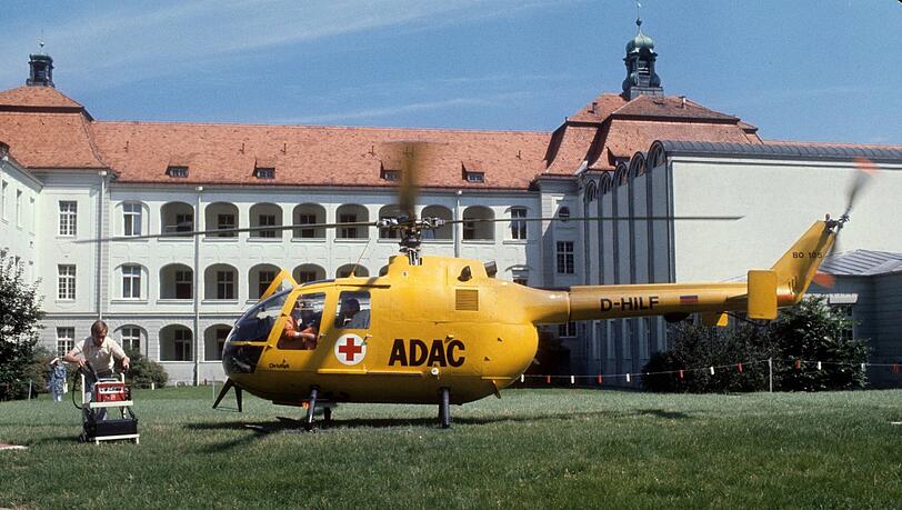 Lange Jahre Heimatbasis: ADAC-Rettungshelikopter startbereit auf dem Gelände des Harlachinger Klinikums. Lange Jahre Heimatbasis: ADAC-Rettungshelikopter startbereit auf dem Gelände des Harlachinger Klinikums.