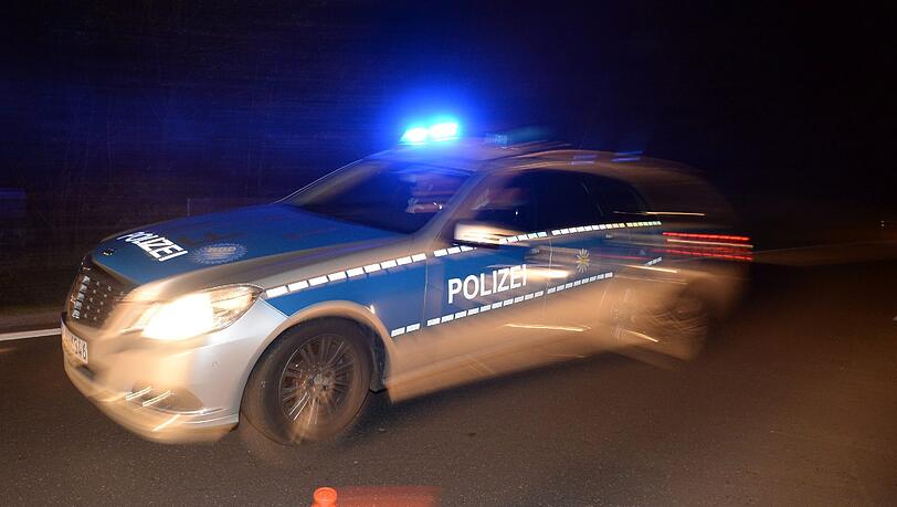 Eine Polizeistreife im Einsatz. Eine Polizeistreife im Einsatz.