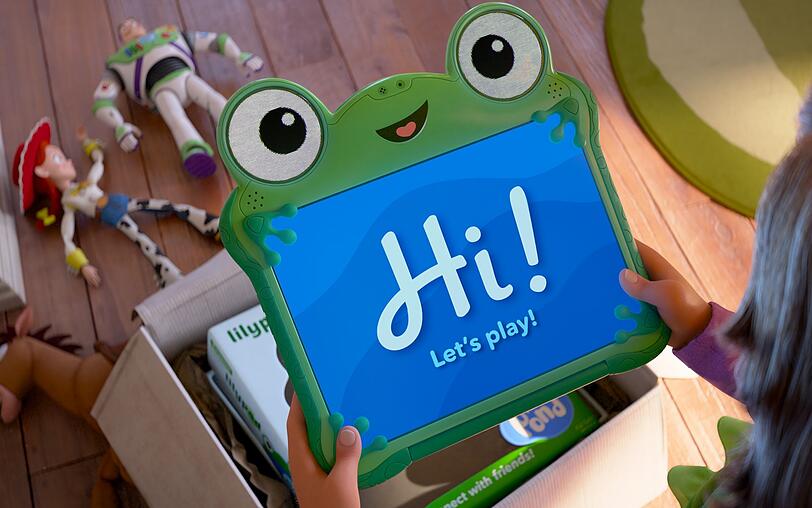Das Lilypad leuchtet schön, ist immer freundlich und lässt Spielzeug-Figuren aus Holz oder Plastik in "Toy Story 5" ganz schön alt aussehen. Das Lilypad leuchtet schön, ist immer freundlich und lässt Spielzeug-Figuren aus Holz oder Plastik in "Toy Story 5" ganz schön alt aussehen.