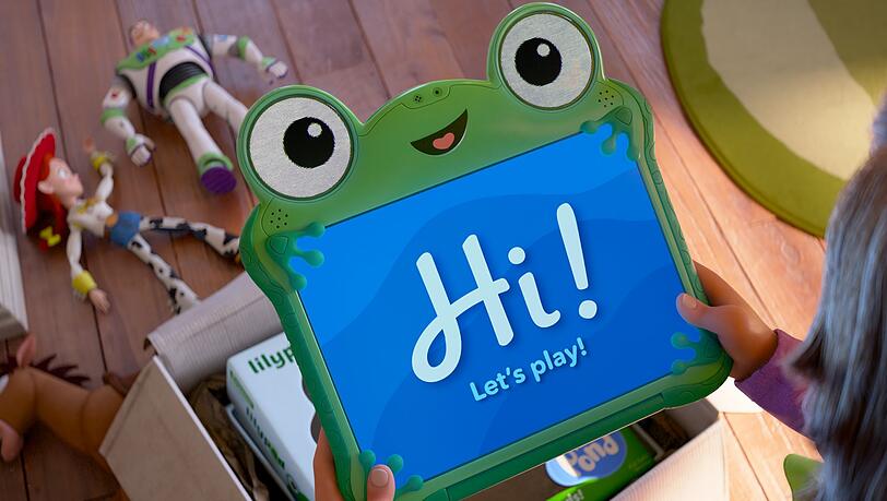 Das Lilypad leuchtet schön, ist immer freundlich und lässt Spielzeug-Figuren aus Holz oder Plastik in "Toy Story 5" ganz schön alt aussehen. Das Lilypad leuchtet schön, ist immer freundlich und lässt Spielzeug-Figuren aus Holz oder Plastik in "Toy Story 5" ganz schön alt aussehen.