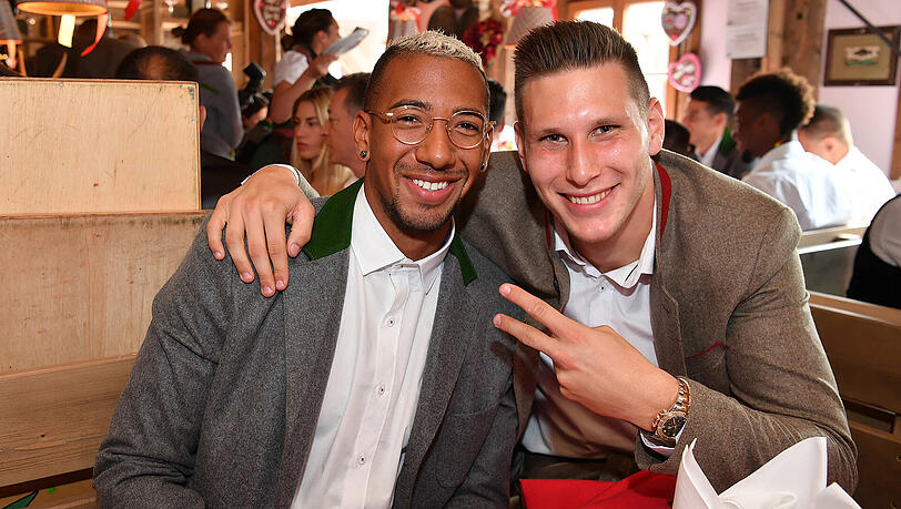 Verstehen sich gut: Jérôme Boateng (l.) und Niklas Süle, die Innenverteidiger-Konkurrenten beim FC Bayern Verstehen sich gut: Jérôme Boateng (l.) und Niklas Süle, die Innenverteidiger-Konkurrenten beim FC Bayern