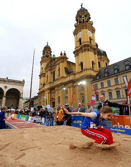 Das Schauspringen vor historischer Kulisse