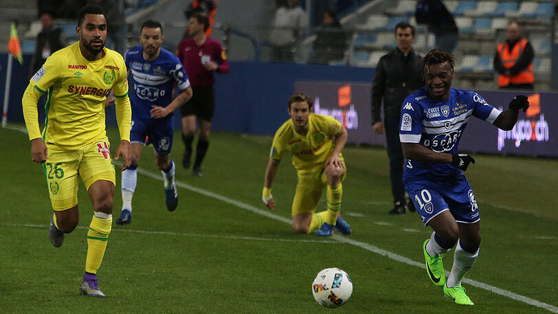 Platz 3: Allan Saint-Maximin (SC Bastia). 217 Dribblings, 64 Prozent erfolgreich.