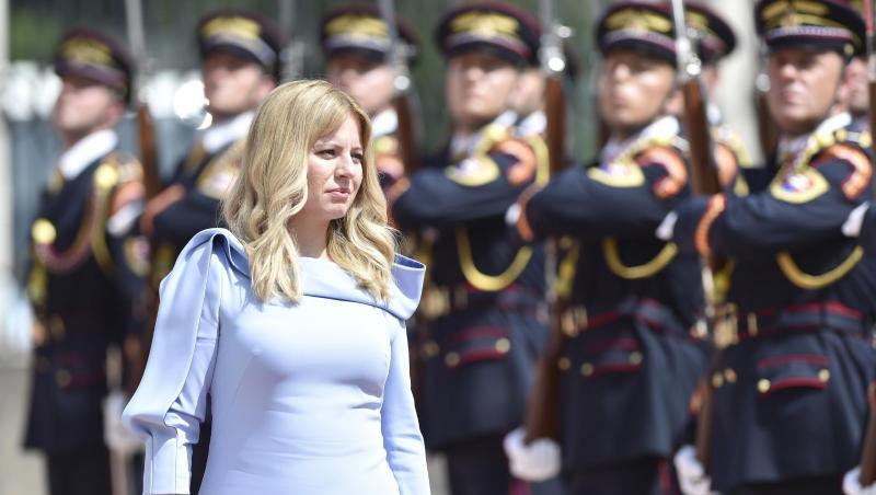 Von großen Hoffnungen begleitet tritt Zuzana Caputova ihr Amt als Präsidentin der Slowakei an. Die erste Frau an der Staatsspitze ist pro-europäisch und liberal. Von großen Hoffnungen begleitet tritt Zuzana Caputova ihr Amt als Präsidentin der Slowakei an. Die erste Frau an der Staatsspitze ist pro-europäisch und liberal.