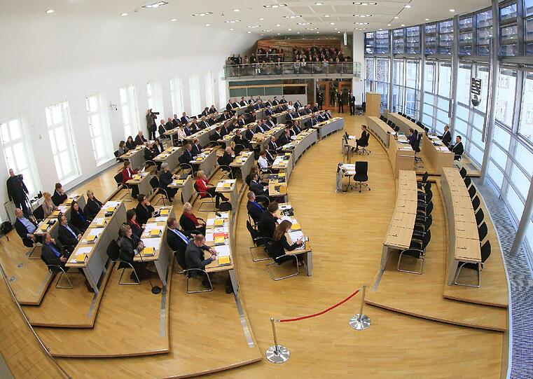 Der Plenarsaal des Landtags in Magdeburg (Sachsen-Anhalt). (Archivbild)