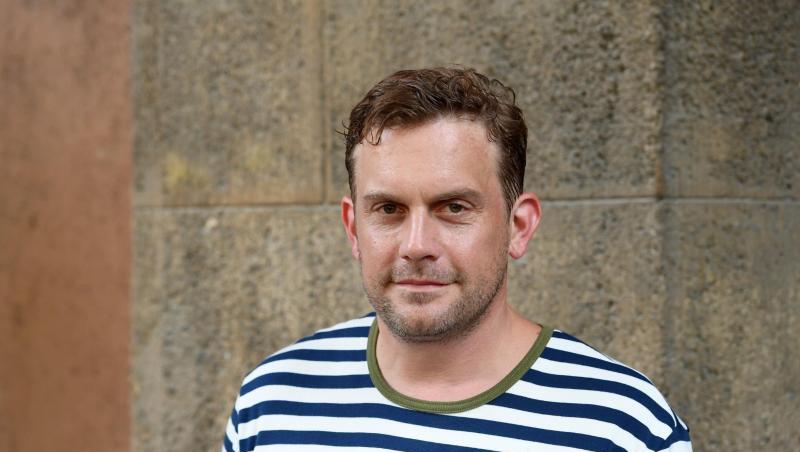 Schauspieler Sebastian Bezzel ist von manchen Spielarten des Verbrechens menschlich und künstlerisch fasziniert.