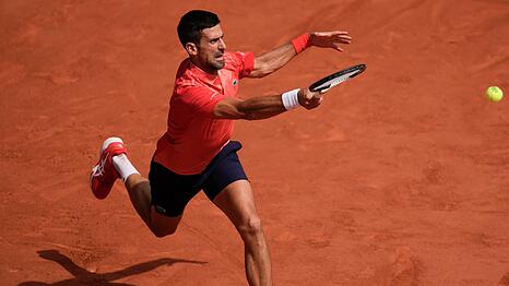 Novak Djokovic steht zum siebten Mal in Paris im Finale.