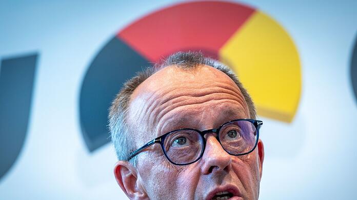 Der CDU-Vorsitzende Friedrich Merz gerät wegen Äußerungen zu einer Kooperation mit der AfD unter Druck.