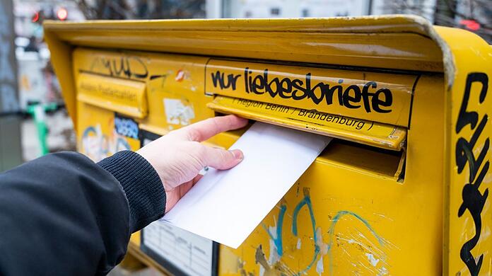 Menschen ohne festen Wohnsitz, fehlt auch eine Adresse an die Behörden oder der Arbeitgeber Briefe senden könnten.