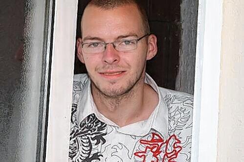 Dank &bdquo;Schritt für Schritt&ldquo; hat Bernd (21) nach zwei Jahren Obdachlosigkeit jetzt eine eigene Wohnung. Jetzt geht&rsquo;s auf Jobsuche.