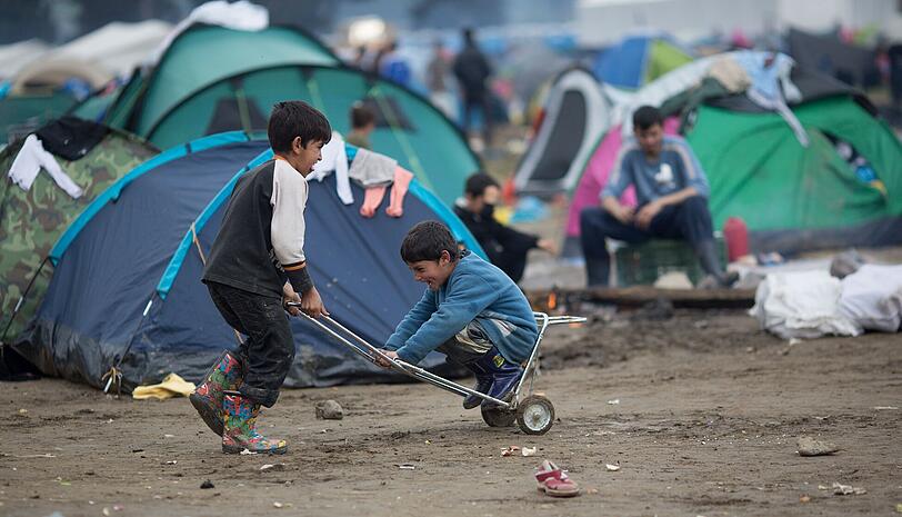 Erschütternd: Szenerie in Idomeni, wo Tausende Flüchtlinge festsitzen.