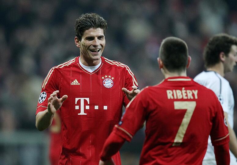 Vier Tore wollen gefeiert sein: Mario Gomez und Franck Ribéry