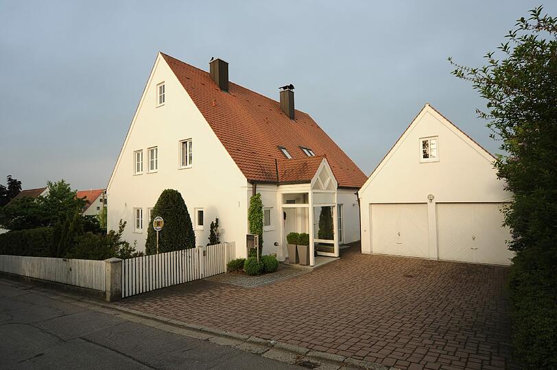 Schmids Haus in Donauwörth am Freitagmorgen: Noch ist alles ruhig.