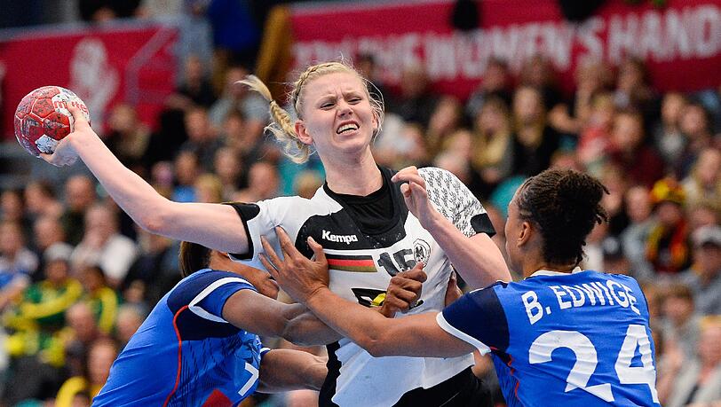 Im Frauen-Handball soll es zu sexueller Diskriminierung gekommen sein (Archivbild). Im Frauen-Handball soll es zu sexueller Diskriminierung gekommen sein (Archivbild).