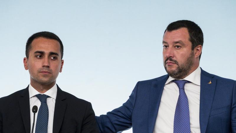 Streit verschoben: Lega und Sterne-Bewegung hatten ihren Wählern bezüglich des Baus einer Zugstrecke Gegensätzliches versprochen. Hier Vizepremier Luigi Di Maio (l) und Matteo Salvini. Streit verschoben: Lega und Sterne-Bewegung hatten ihren Wählern bezüglich des Baus einer Zugstrecke Gegensätzliches versprochen. Hier Vizepremier Luigi Di Maio (l) und Matteo Salvini.