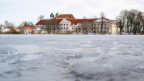 Das idyllisch gelegene Kloster Seeon in Oberbayern bildet jedes Jahr Anfang Januar die perfekte Kulisse f&uuml;r die Winterklausur der CSU-Bundestagsabgeordneten. (Archivbild)