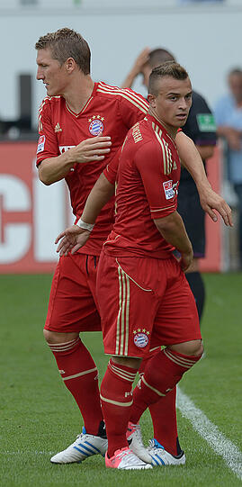 BASTIAN SCHWEINSTEIGER Ohne NOTE 
Kam nach 72 Minuten für Shaqiri. Braucht Spielpraxis. Heynckes sagte, er sei &bdquo;locker, flockig&ldquo;. Machte ein paar Meter, spielte ein paar Pässe &ndash; ein Aufbauprogramm. Sein Heber (90.) ging knapp drüber.