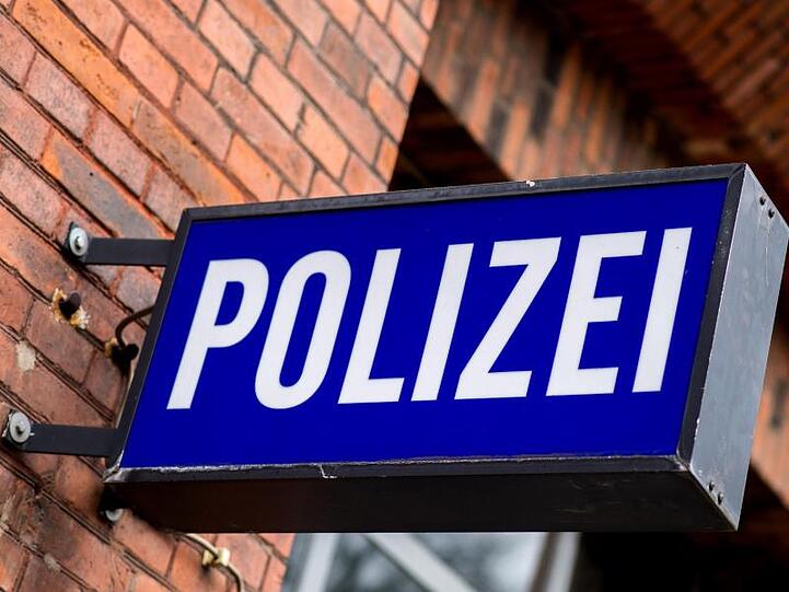 Bei der Durchsuchung wurden Marihuana und Kokain sichergestellt: Fünf Verdächtige sind bereits wegen Drogendelikten einschlägig polizei-bekannt.  (Symbolbild)