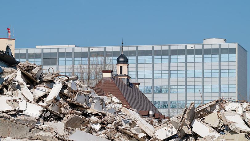 Bauschutt ist einem Gutachten zufolge auch ein wichtiger Rohstoff. (Archivbild)