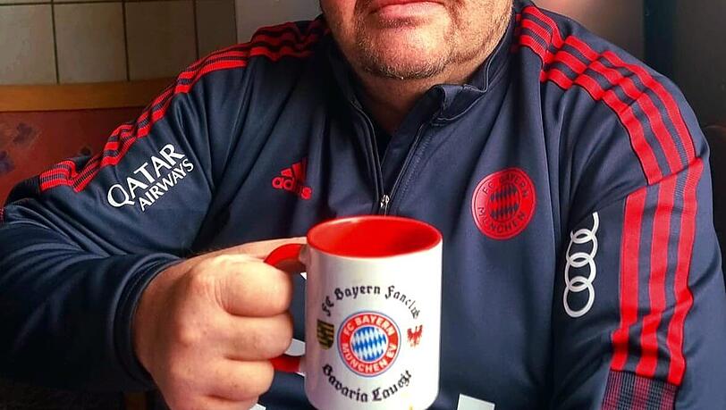 Maik Strasse, Vorsitzender des Bayern-Fanclubs Bavaria Lausitz in Cottbus. Maik Strasse, Vorsitzender des Bayern-Fanclubs Bavaria Lausitz in Cottbus.