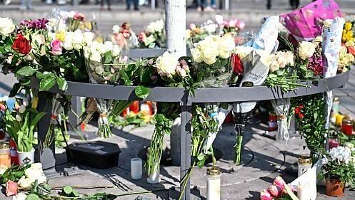 Gedenken auf dem Paradeplatz in Mannheim.  Foto: dpa