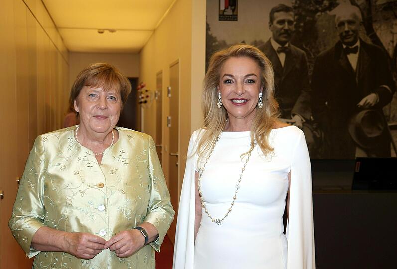Dr. Angela Merkel und Festspielpräsidentin Kristina Hammer
