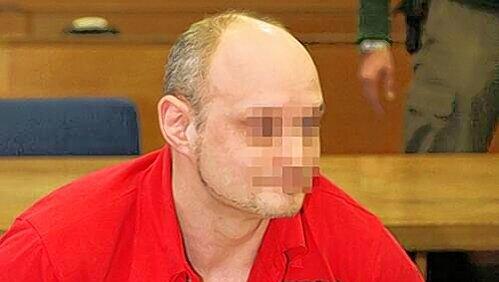 Horst T. betrieb mehrere Reinigungsfirmen, hatte aber selbst keine weiße Weste. Horst T. betrieb mehrere Reinigungsfirmen, hatte aber selbst keine weiße Weste.
